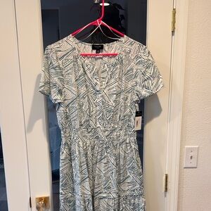 Tahari ASL Sage and White Geometric Midi Dress